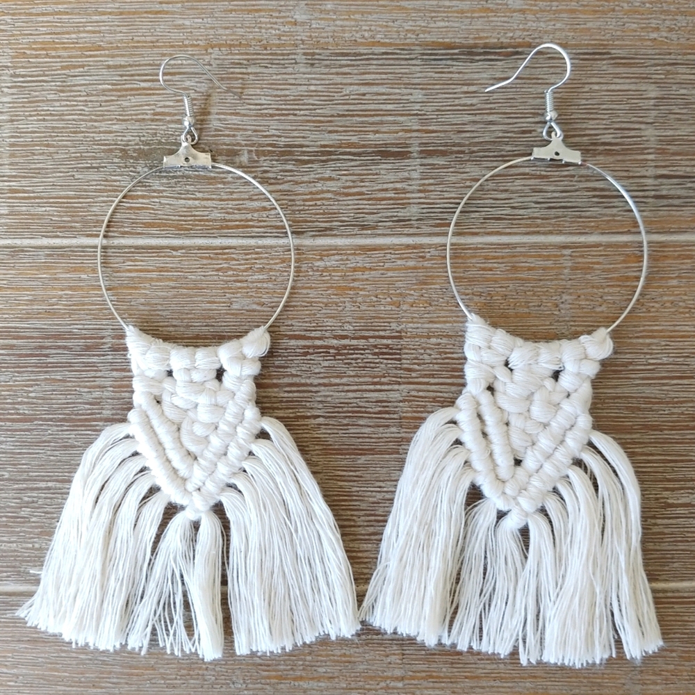 🧵Handmade Macrame Fringe Hoop Earrings🧵